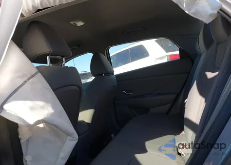 2021 Hyundai Elantra Se z USA, uszkodzony, nr VIN KMHLL4AG9MU195159